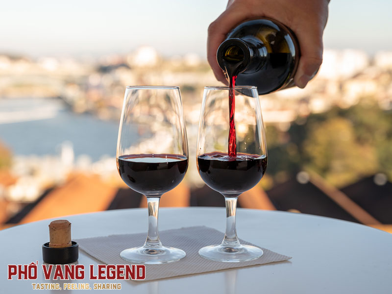 Vang cường hóa là gì? Fortified Wine