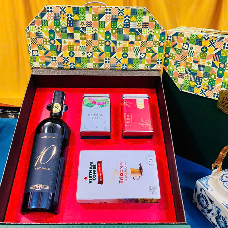 Legendbox Quà Tết