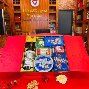 Hộp Quà Tết Rượu Vang & Bánh Kẹo - Pv03