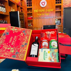 Hộp Quà Tết Rượu Vang & Bánh Kẹo - Pv11