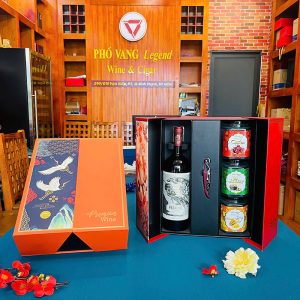 Hộp Quà Tết Rượu Vang & Hạt Dinh Dưỡng Pv15