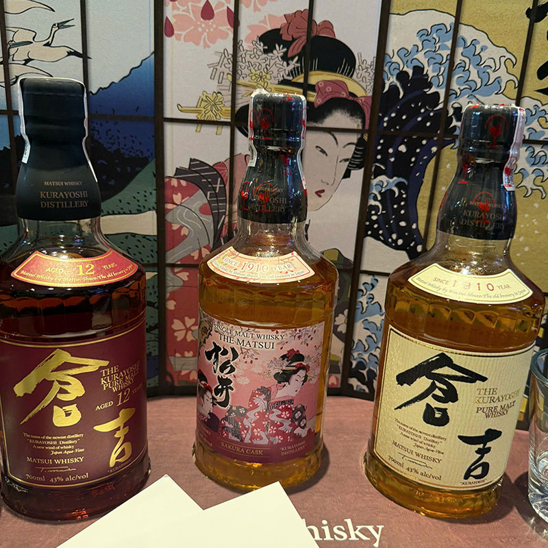 Whisky Nhật Làm Quà Tặng